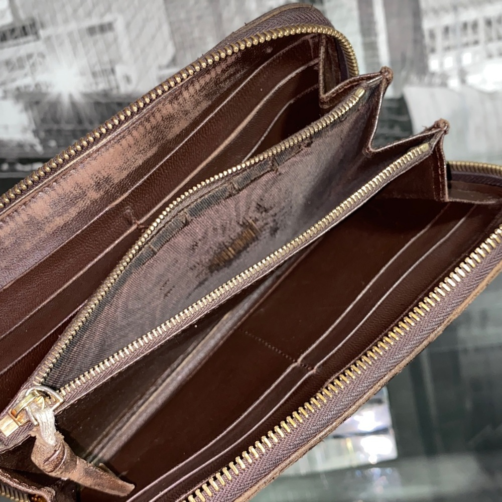 Authentic BOTTEGA VENETA Long Zippy Wallet - Picture 15 of 16